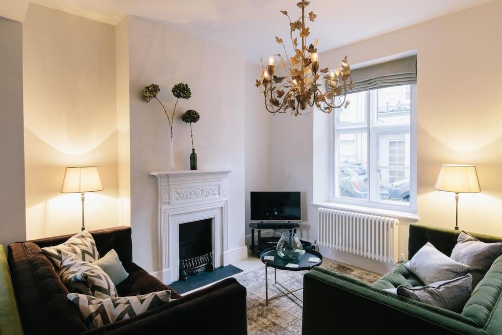 Beautiful House, Cirencester Centre, Parking Ngoại thất bức ảnh
