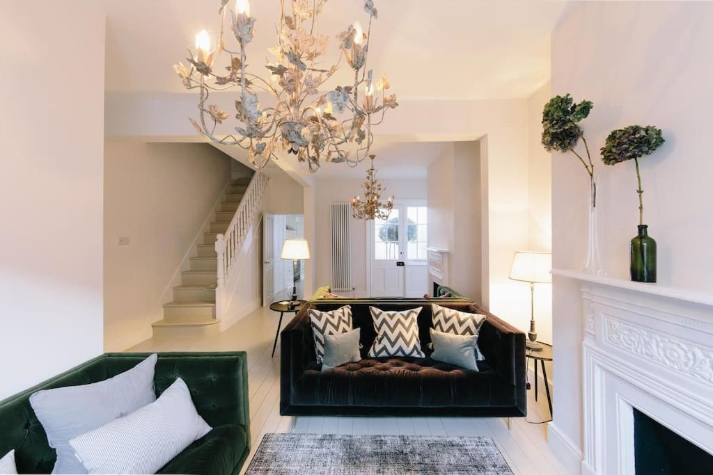 Beautiful House, Cirencester Centre, Parking Ngoại thất bức ảnh