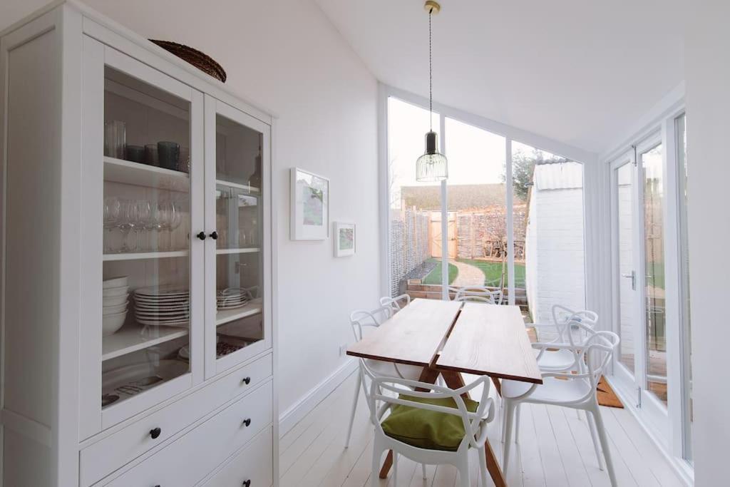 Beautiful House, Cirencester Centre, Parking Ngoại thất bức ảnh
