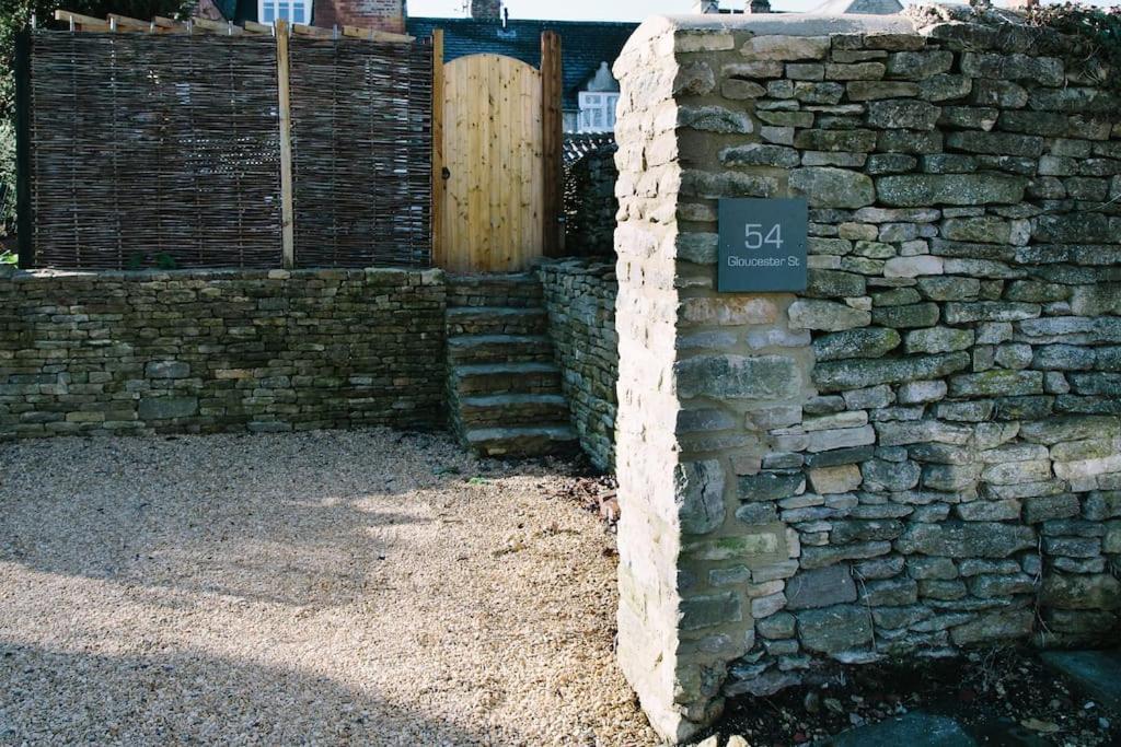 Beautiful House, Cirencester Centre, Parking Ngoại thất bức ảnh